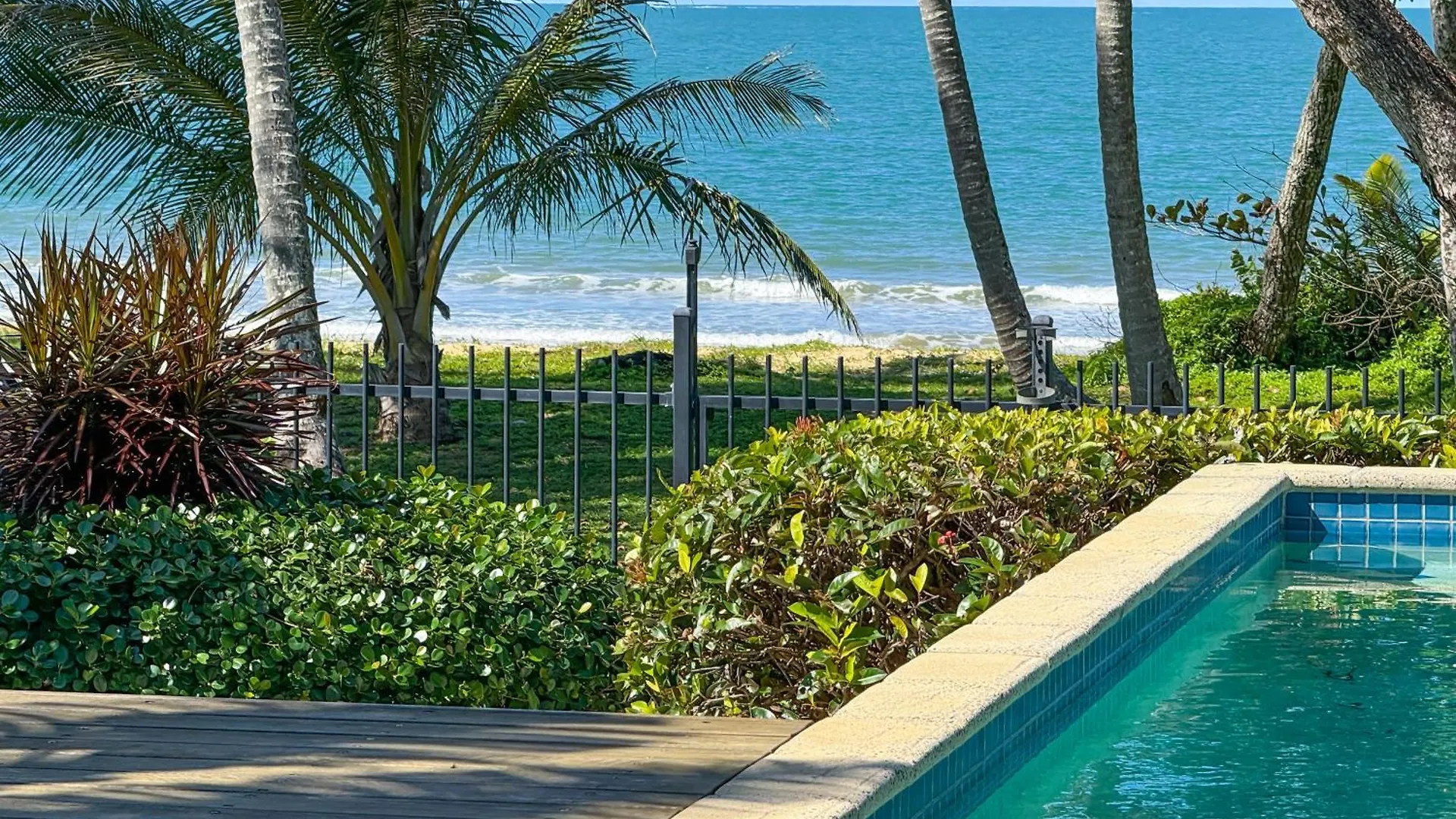 Apartamento Frangipani Place - Absolute Beachfront South Mission Beach